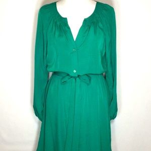 Lightweight Green V-Neck Dress